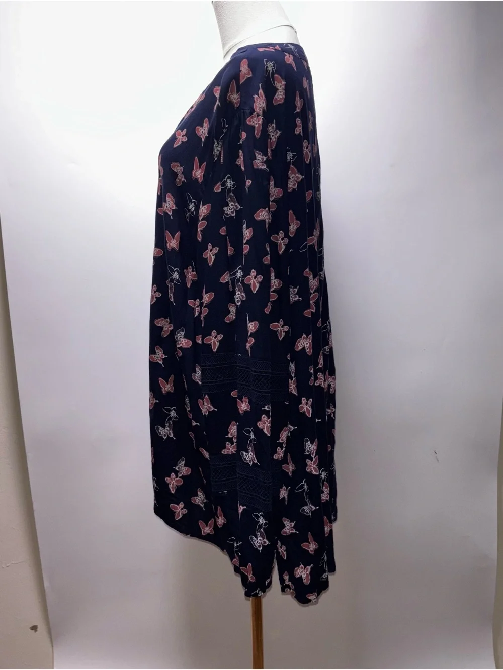 Lane Bryant Navy Button-Front Blouse with Butterfly Print Size 22/24